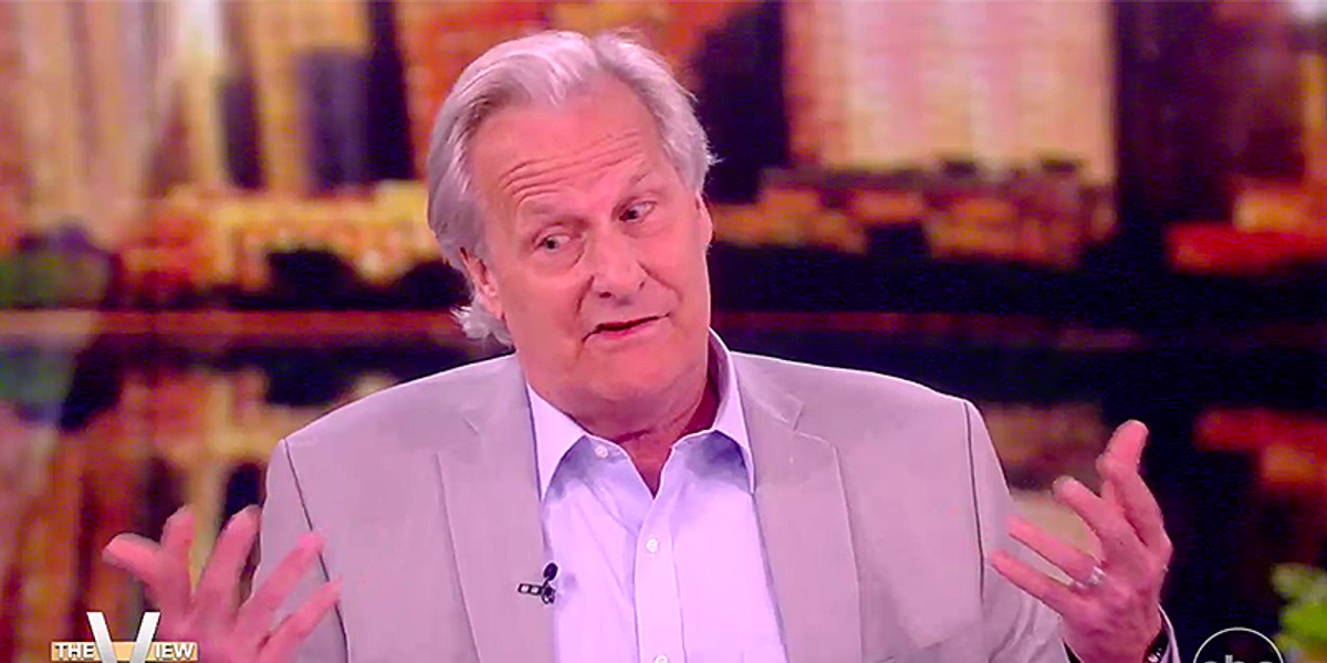 Actor Jeff Daniels sends 'The View' audience into hysterics with Donald Trump dig