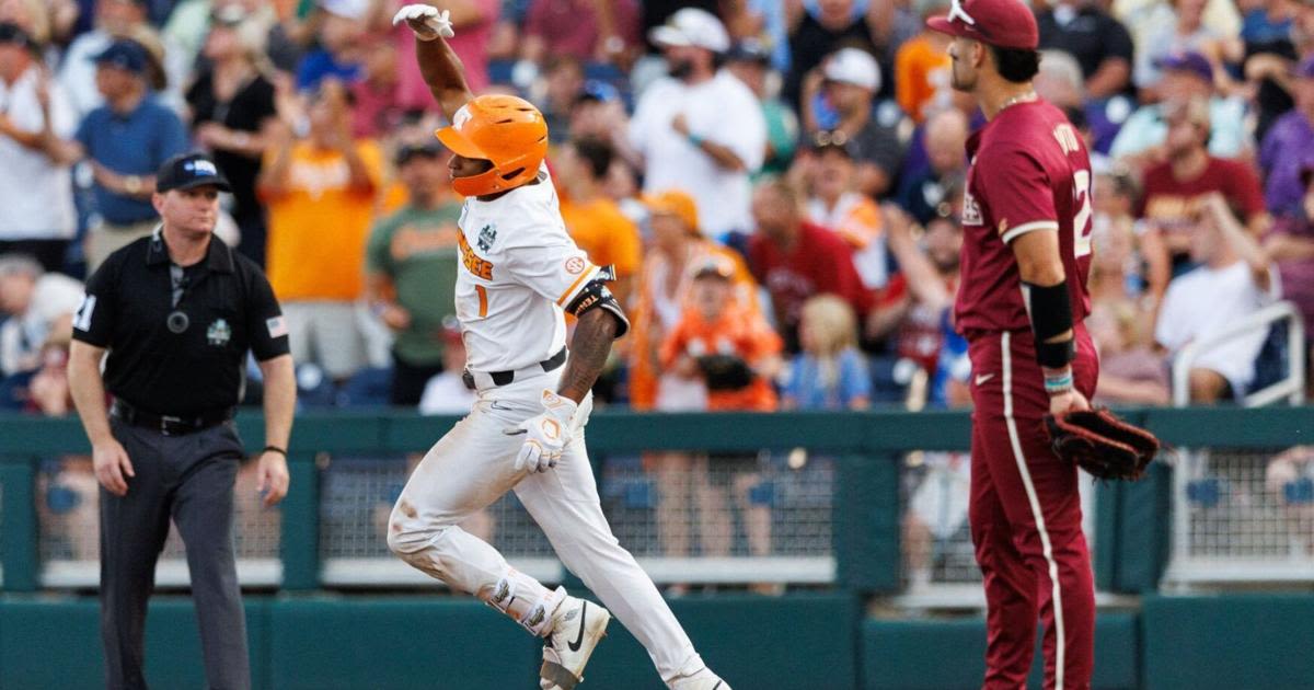 Tennessee piles up four runs in final inning to stun Florida State on CWS opening night