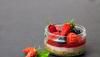 Gâteau sans cuisson : Cyril Lignac partage sa recette de cheesecake aux fruits rouges parfait à faire quand il fait chaud