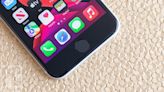 Rumors Tip Sub-$500 iPhone SE 4 With Bigger Screen, Face ID