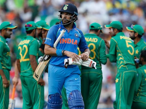 "Will Go Crazy With...": Yuvraj Singh Pinpoints Big Difference Between India, Pakistan Fans | Cricket News