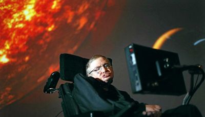 Le jour où Stephen Hawking a invité des voyageurs dans le temps