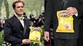 Michael Shannon apareció con un inesperado detalle de Balenciaga en la MET Gala