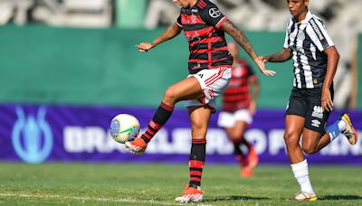 Futebol feminino no Brasil vive onda de cortes após País ser anunciado como sede da Copa de 2027