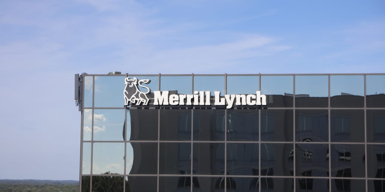 Advisor Takes Fight for Deferred Pay to Merrill Lynch