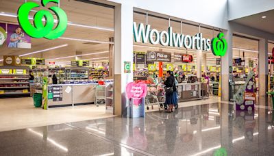 Why Woolworths is being called out over Australian flag backflip