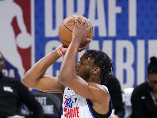 Bronny James progresa adecuadamente en el Draft Combine bajo la mirada de su padre