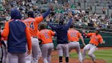 Alvarez hits 2 of Astros' 7 HRs in 10-1 win over A's, who fall to 10-45