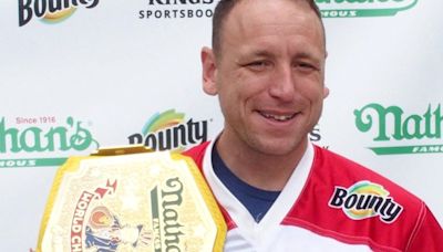 Joey Chestnut Will Compete In July 4th Competition Despite Nathan's Ban