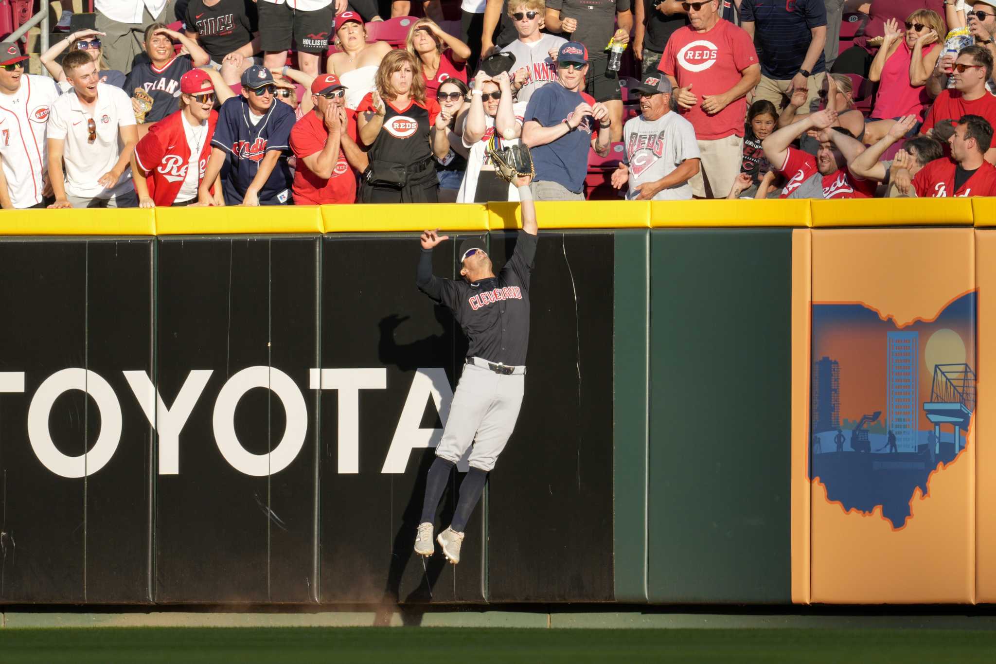 Josh Naylor's 17th homer, Tyler Freeman's spectacular catches lift Guardians to 5-3 win over Reds