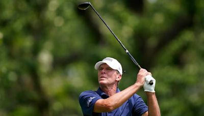 Madison resident Steve Stricker chases Hiroyuki Fujita atop Senior Open leaderboard