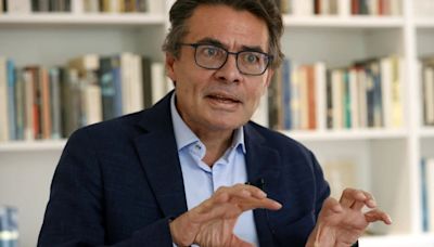Alejandro Gaviria hizo sorprendente declaración contra los gobiernos de izquierda: “Abrazan sin pudor el clientelismo”