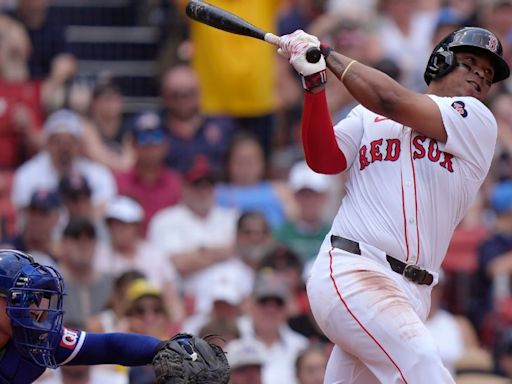 Devers breaks seat with HR in Red Sox's victory
