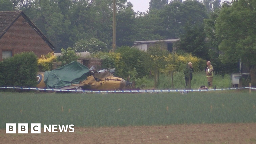 Spitfire crash: Investigators issue plea for videos and pictures