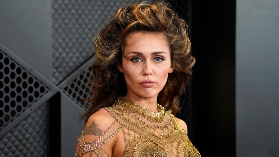 Miley Cyrus has a complicated relationship with Billy Ray Cyrus and ‘not very active’ friendships with other celebs