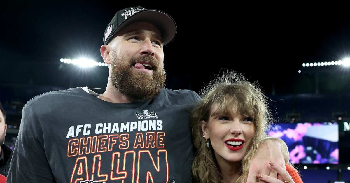 Fans 'Can't Stop Laughing' at Photoshopped Swift-Kelce Family Portrait: 'This Is Too Much'