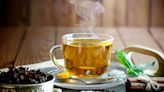 El té de hierbas medicinales que aporta colágeno, fortalece la piel y sube las defensas