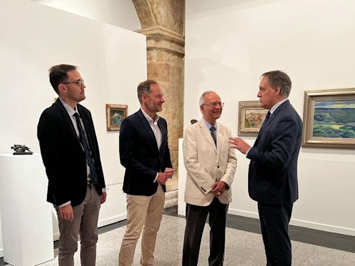 Una exposición recoge el trabajo de los artistas amigos de Venancio Blanco