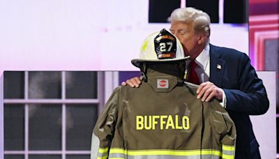 Trump Leads Moment of Silence for Slain Firefighter