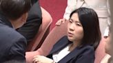 苗博雅緊咬沒依法申報勞力士 徐巧芯快閃未回應