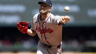 Chris Sale tosses 5 strong innings, Braves avoid sweep with 5-2 win over Mariners