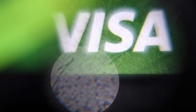 US accuses Visa of monopolizing debit card swipes, threatening merchants