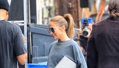 J.Lo Stepped Out Solo and Made It Pretty Clear She's Still Wearing Her Wedding Ring