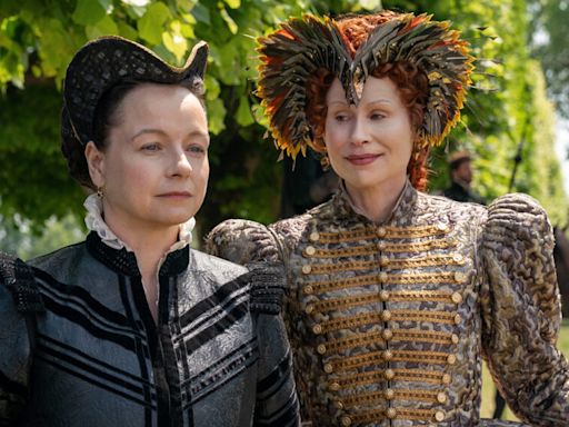 'The Serpent Queen': Minnie Driver Teases 'Delicious' Elizabeth I & Catherine Rivalry