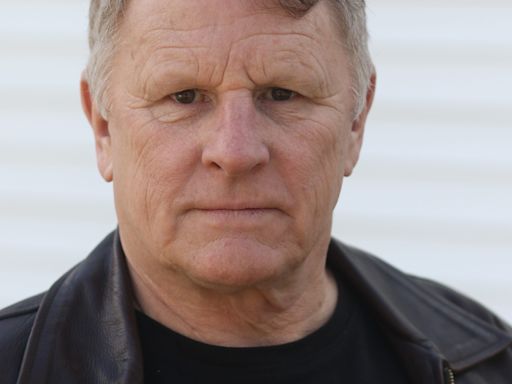 'NYPD Blue' actor Gordon Clapp brings poet Robert Frost to life in Wellfleet this weekend