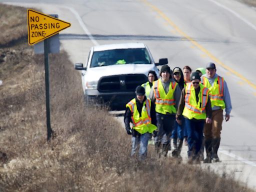 Elijah Vue latest: Search for missing 3-year-old continues with equestrian, canine teams