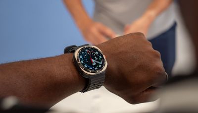 Samsung Galaxy Watch Ultra vs. Google Pixel Watch 2