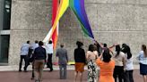 ¿Qué pasó en el Infonavit con la bandera LGBT? Por esta razón denuncian homofobia de trabajadores