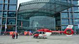 Frau am Hauptbahnhof Berlin gestorben, Kind schwer verletzt