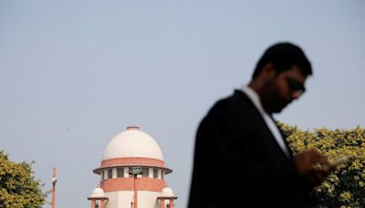India’s top court says Muslim women entitled to alimony under secular law