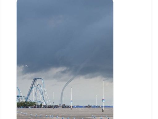 Giant waterspout spotted Thursday morning over Lake Erie just off shore of Cedar Point