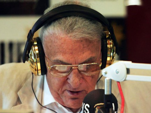 'Time for a rest': Radio legend John Laws, the 'golden tonsils,' announces retirement after 71 years - Times of India