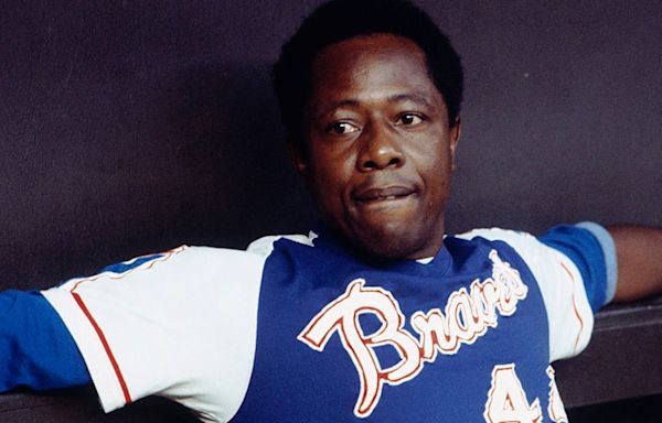 Baseball Hall of Fame unveils statue of Hank Aaron