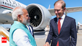 During grand reception for PM Modi at Moscow airport, Russia sends signal to China | India News - Times of India