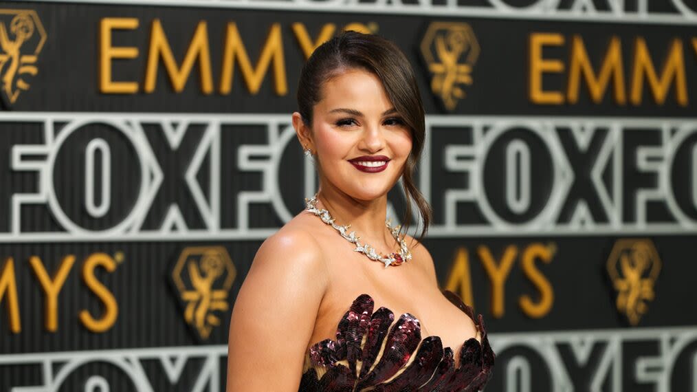 Selena Gomez Opens Up About Cosmetic Surgery & Reacts to Online Rumors