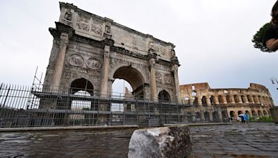 Lightning strike damages Rome’s ancient Arch of Constantine