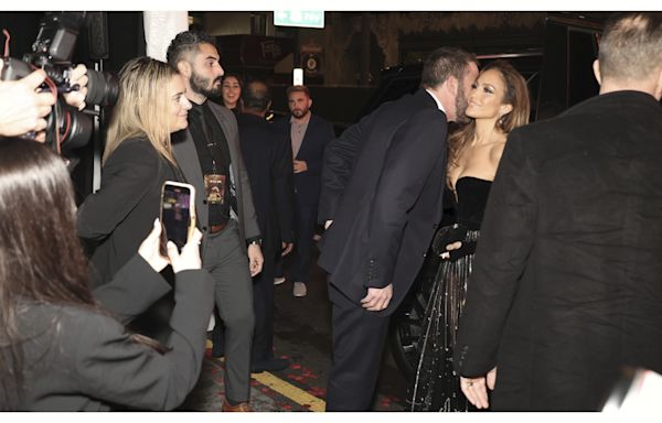 Jennifer Lopez Spotted Kissing Ben Affleck Amid Divorce Turmoil: Report