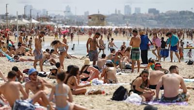 'War or no war', Israel says it is safe for all travellers; Indians can enjoy family holidays in Tel Aviv - CNBC TV18