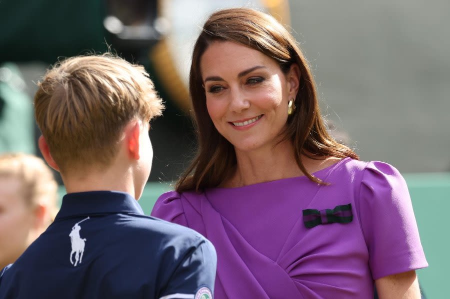 Watch: Kate Middleton attends Wimbledon with daughter Charlotte, sister Pippa