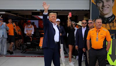 ¡Donald Trump quiere el voto de la F1! Visita el GP de Miami con el equipo McLaren