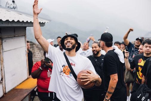 Jayson Tatum’s summer rolls on with visit to the Great Wall of China - The Boston Globe