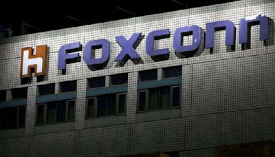 Foxconn The iPhone Manufacturer In India Discriminates Against Married Women When Hiring: Report