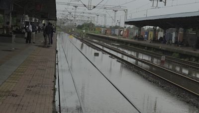 Mumbai rains: Central Railways cancels 5 trains due to heavy rains; Services in Kalyan, Kasara routes restored | Today News