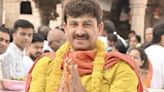 BJP’s Manoj Tiwari Had Tea At A Muslim Vendor’s Shop on Kanwar Yatra Route. Here’s Why | Exclusive - News18