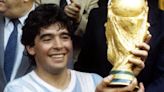 La casa de subastas suspende la venta del Balón de Oro mundialista de Maradona