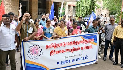 Medical dept. administrative staff stage protest demanding filling up of vacancies